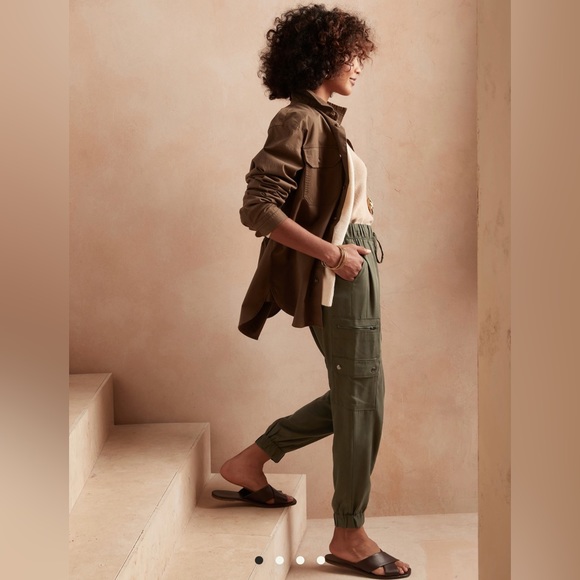 Women’s Banana Republic TENCEL™ CARGO JOGGER size XXL in Steel Green - Picture 1 of 6